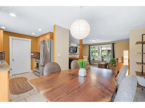 8190 SW Landau Street Portland OR 97223