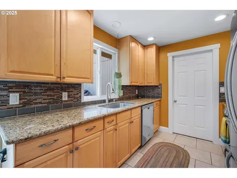8190 SW Landau Street Portland OR 97223