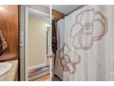 8190 SW Landau Street Portland OR 97223