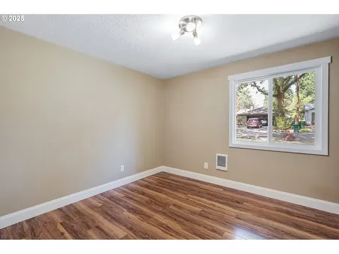 8190 SW Landau Street Portland OR 97223