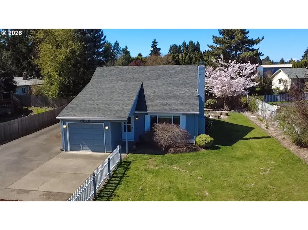 7919 SE Clackamas Road Milwaukie OR 97267