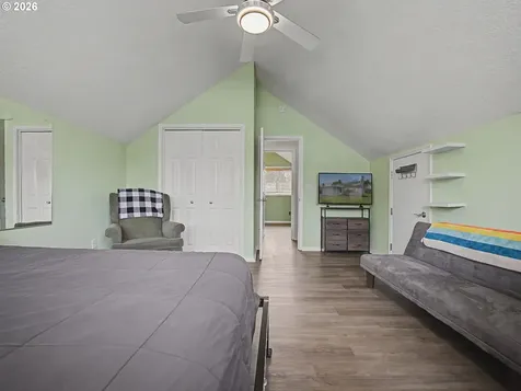 7919 SE Clackamas Road Milwaukie OR 97267