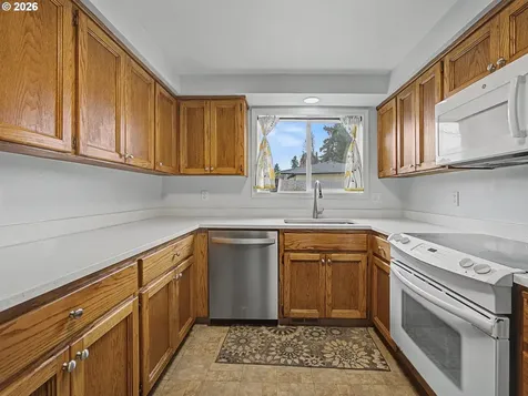 7919 SE Clackamas Road Milwaukie OR 97267