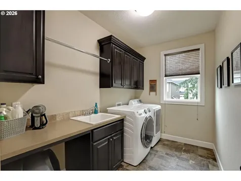 15450 NW Dominion Drive Portland OR 97229