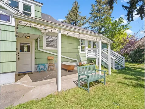 5806 SE Nehalem Street Portland OR 97206