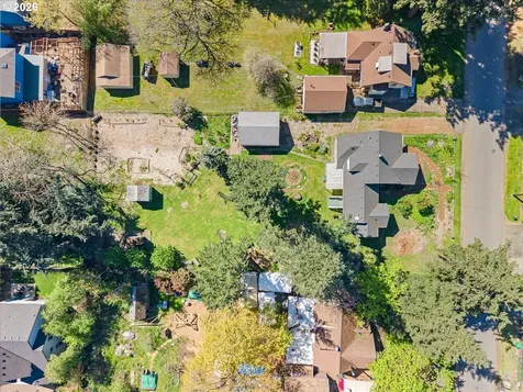 5806 SE Nehalem Street Portland OR 97206