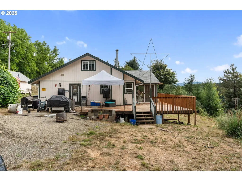 811 NE 2nd Street Winlock WA 98596