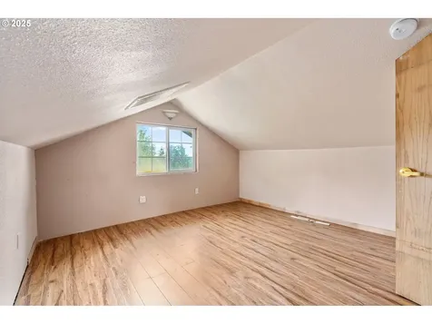811 NE 2nd Street Winlock WA 98596