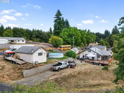 811 NE 2nd Street Winlock WA 98596