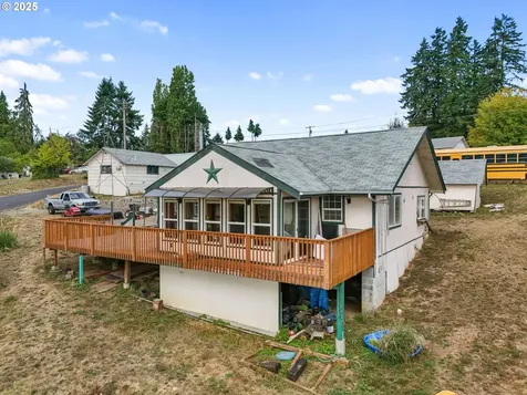 811 NE 2nd Street Winlock WA 98596