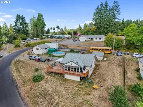 811 NE 2nd Street Winlock WA 98596