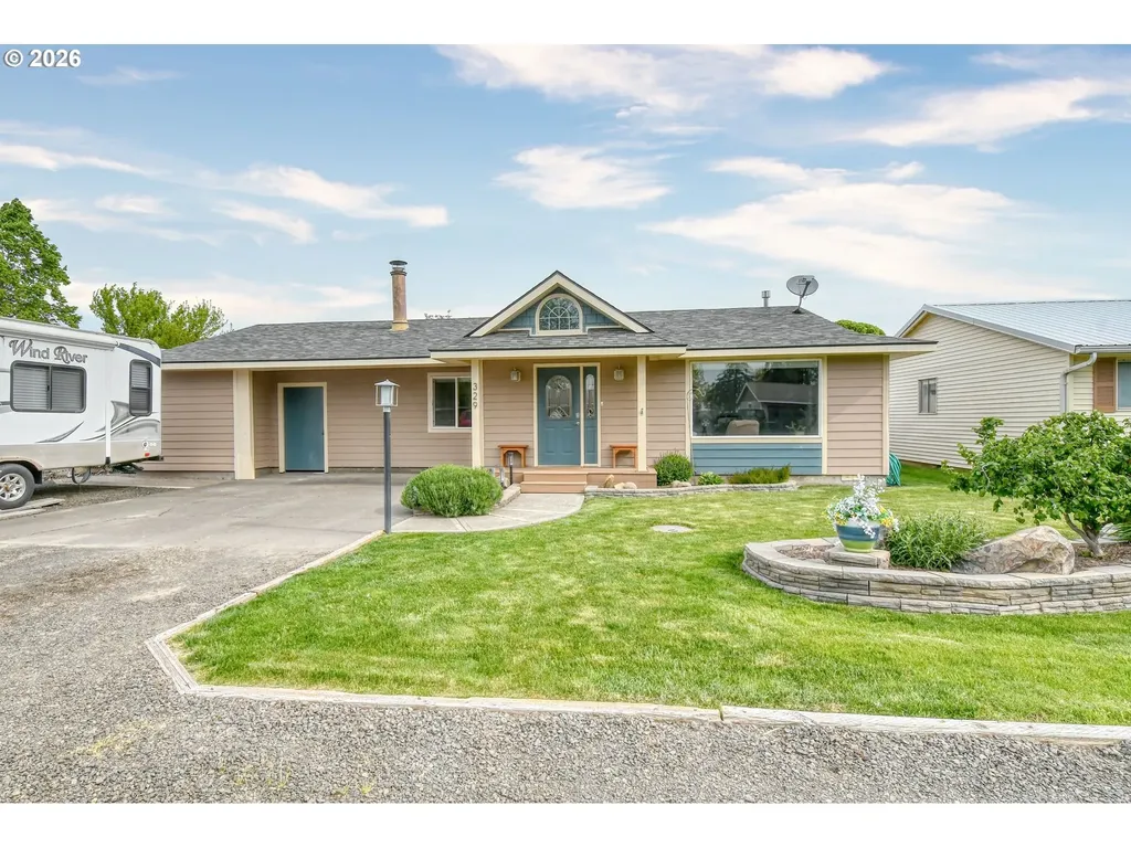 329 W Garfield Street Athena OR 97813