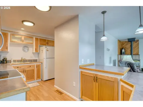 329 W Garfield Street Athena OR 97813