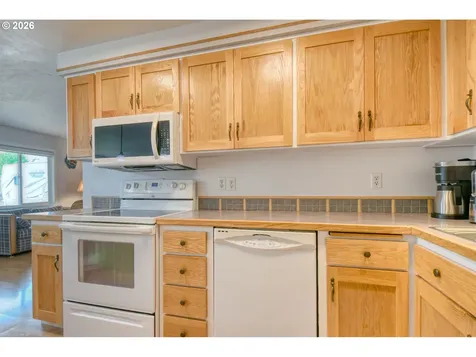 329 W Garfield Street Athena OR 97813