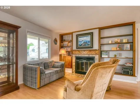 329 W Garfield Street Athena OR 97813