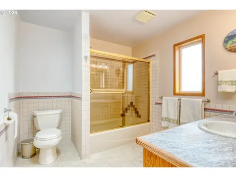 329 W Garfield Street Athena OR 97813