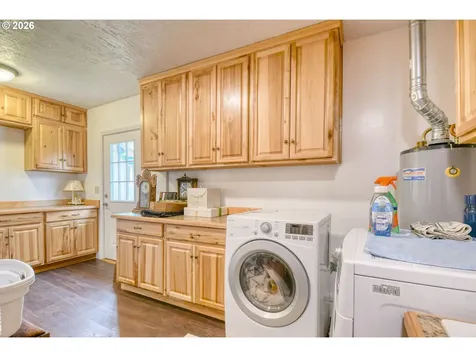329 W Garfield Street Athena OR 97813