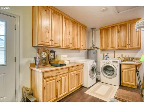 329 W Garfield Street Athena OR 97813