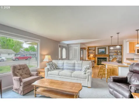 329 W Garfield Street Athena OR 97813