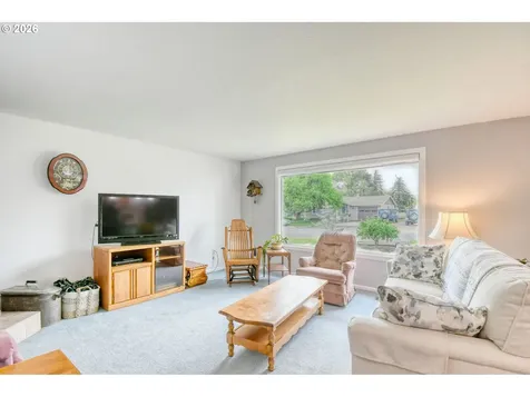 329 W Garfield Street Athena OR 97813