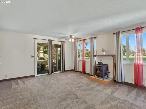 1075 Princeton Road Woodburn OR 97071