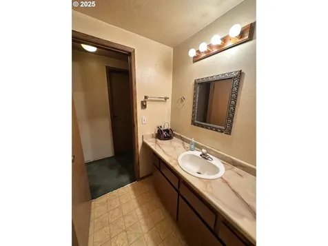 3055 Grove Street Baker City OR 97814