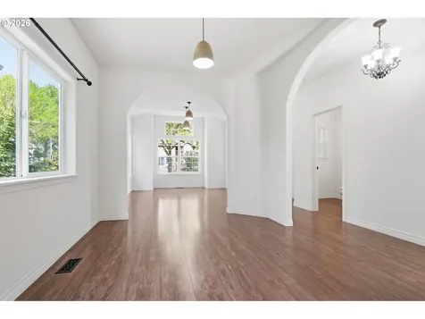 7264 NE Shaleen Street Hillsboro OR 97124