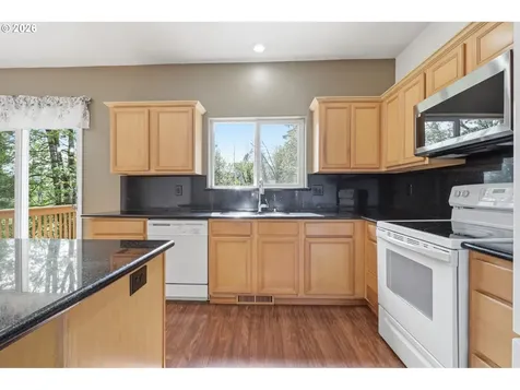 7264 NE Shaleen Street Hillsboro OR 97124