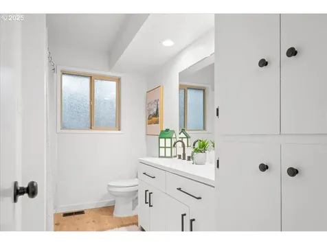 1406 NE 63rd Street Vancouver WA 98665