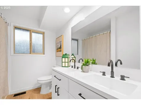 1406 NE 63rd Street Vancouver WA 98665