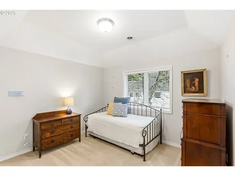 2484 Marylshire Lane Lake Oswego OR 97034