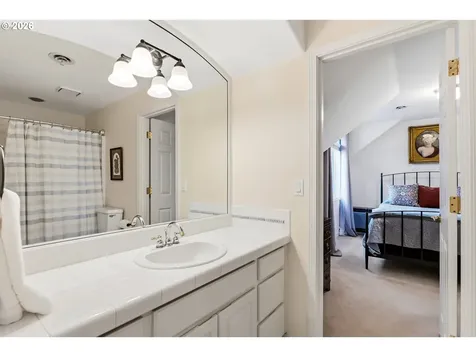 2484 Marylshire Lane Lake Oswego OR 97034