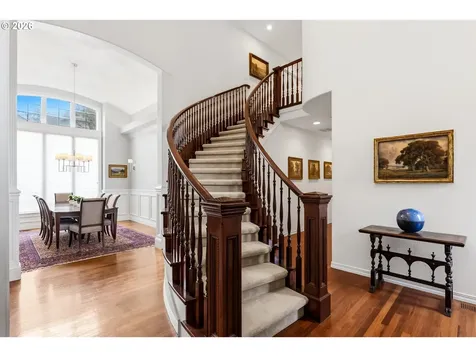 2484 Marylshire Lane Lake Oswego OR 97034