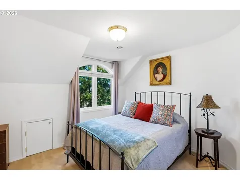2484 Marylshire Lane Lake Oswego OR 97034