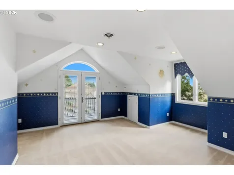 2484 Marylshire Lane Lake Oswego OR 97034