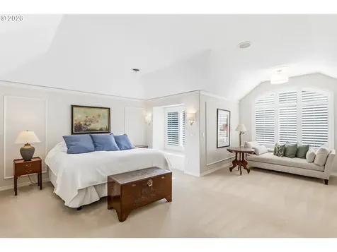 2484 Marylshire Lane Lake Oswego OR 97034