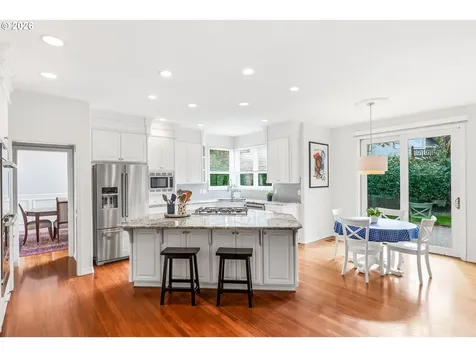 2484 Marylshire Lane Lake Oswego OR 97034
