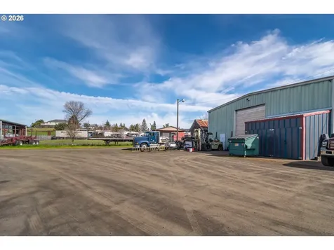 1880 NE Stephens Street Roseburg OR 97470