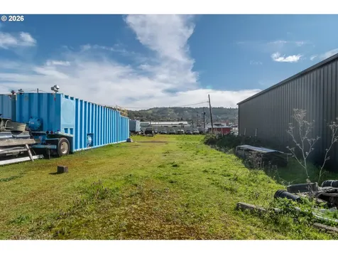 1880 NE Stephens Street Roseburg OR 97470