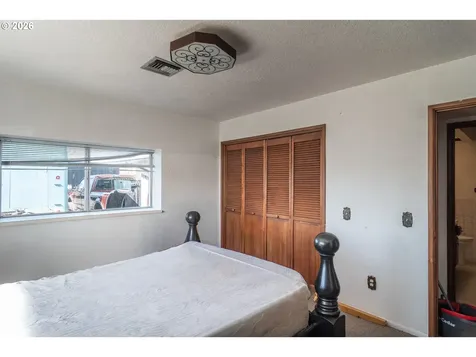 1880 NE Stephens Street Roseburg OR 97470