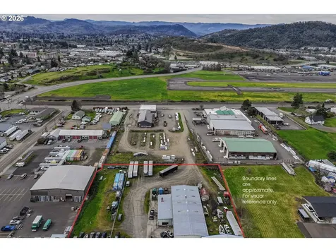 1880 NE Stephens Street Roseburg OR 97470