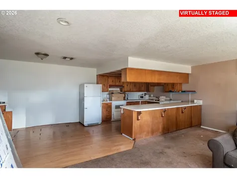 1880 NE Stephens Street Roseburg OR 97470