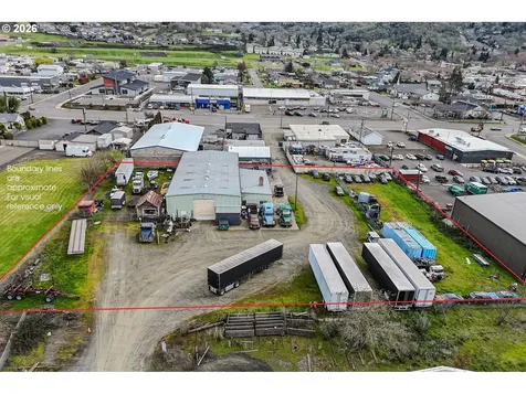 1880 NE Stephens Street Roseburg OR 97470