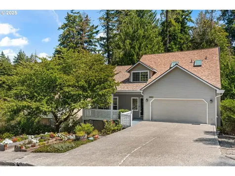 8714 SW 49th Avenue Portland OR 97219