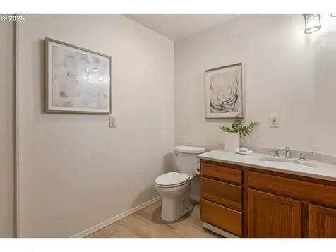 8714 SW 49th Avenue Portland OR 97219
