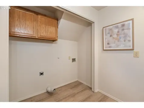 8714 SW 49th Avenue Portland OR 97219