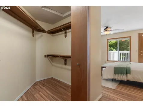 8714 SW 49th Avenue Portland OR 97219