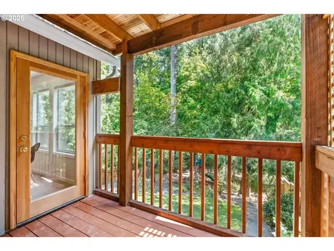 8714 SW 49th Avenue Portland OR 97219