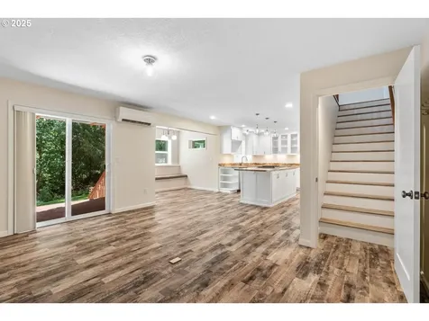 8714 SW 49th Avenue Portland OR 97219