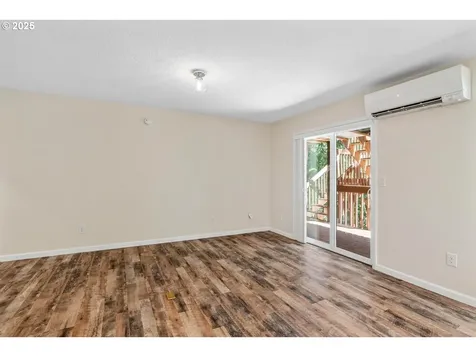 8714 SW 49th Avenue Portland OR 97219